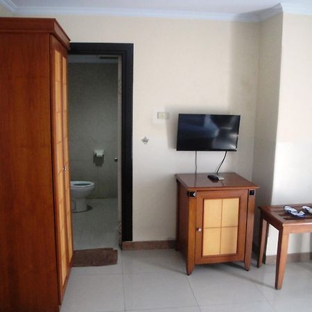 Hotel Celebes Manado Phòng bức ảnh