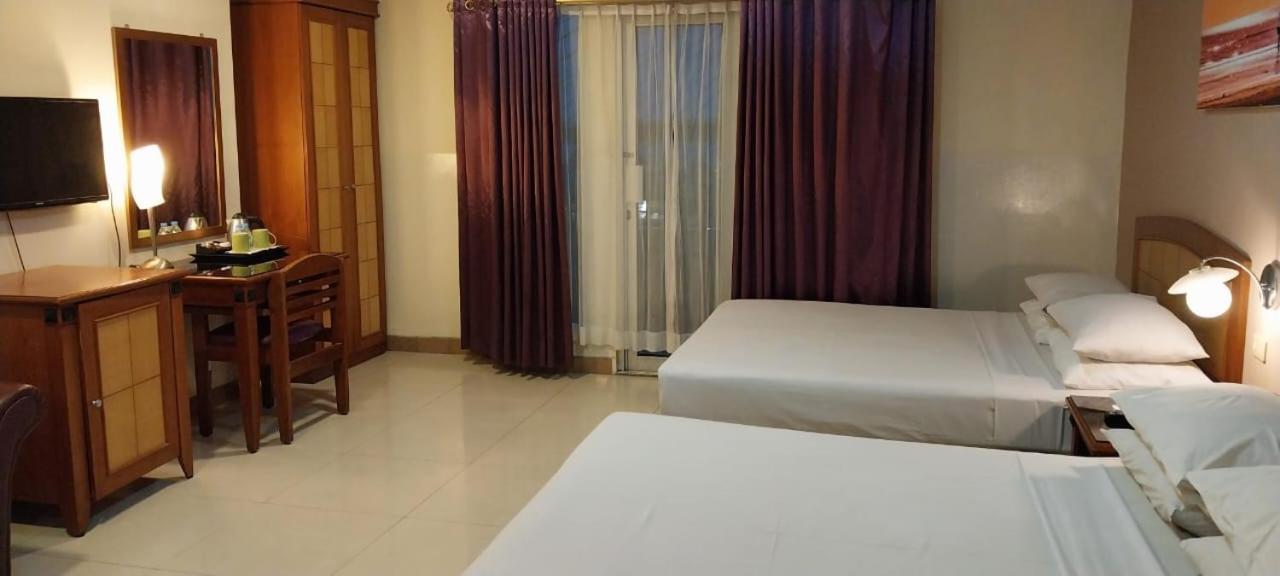 Hotel Celebes Manado Ngoại thất bức ảnh