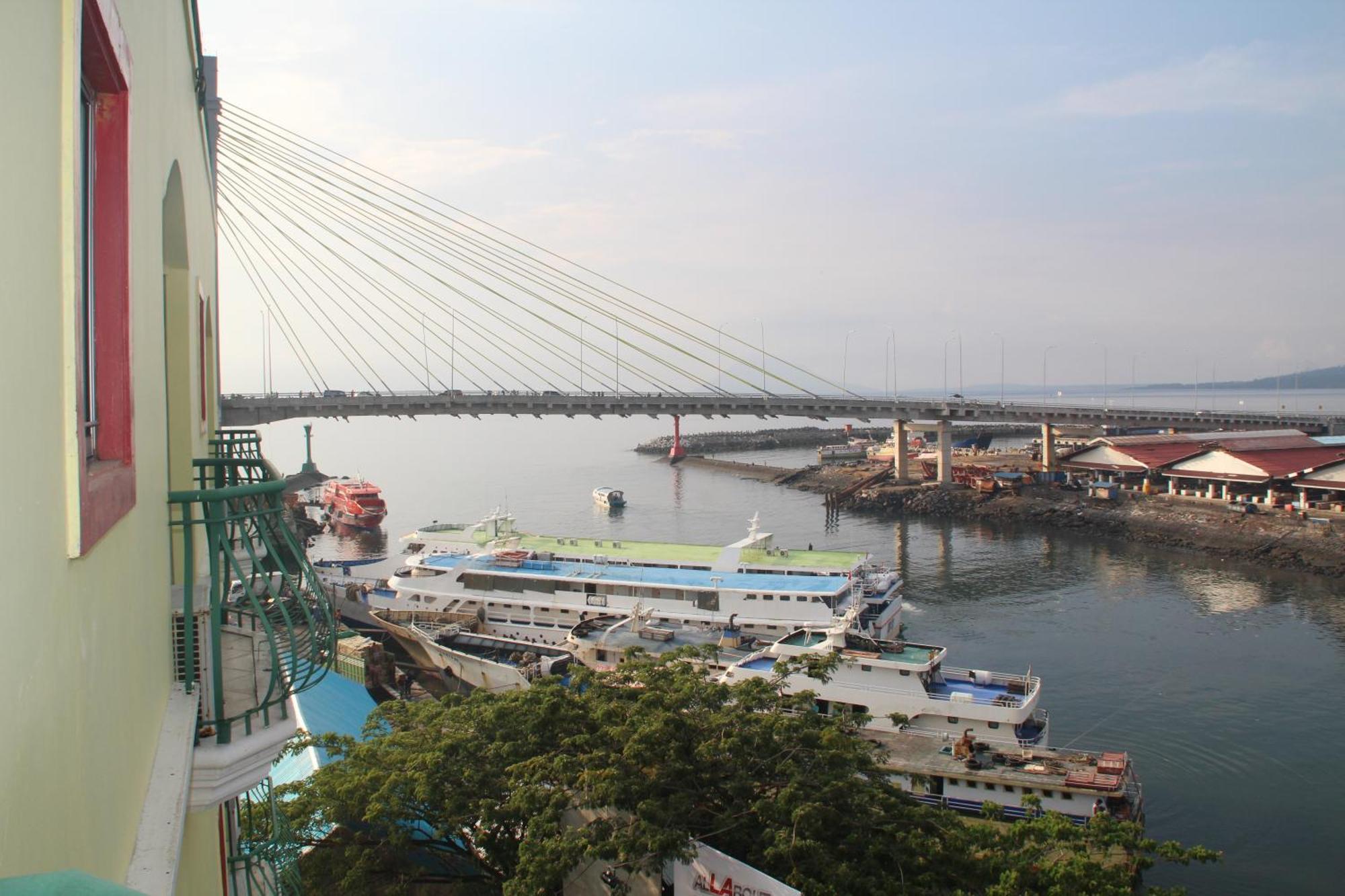 Hotel Celebes Manado Phòng bức ảnh