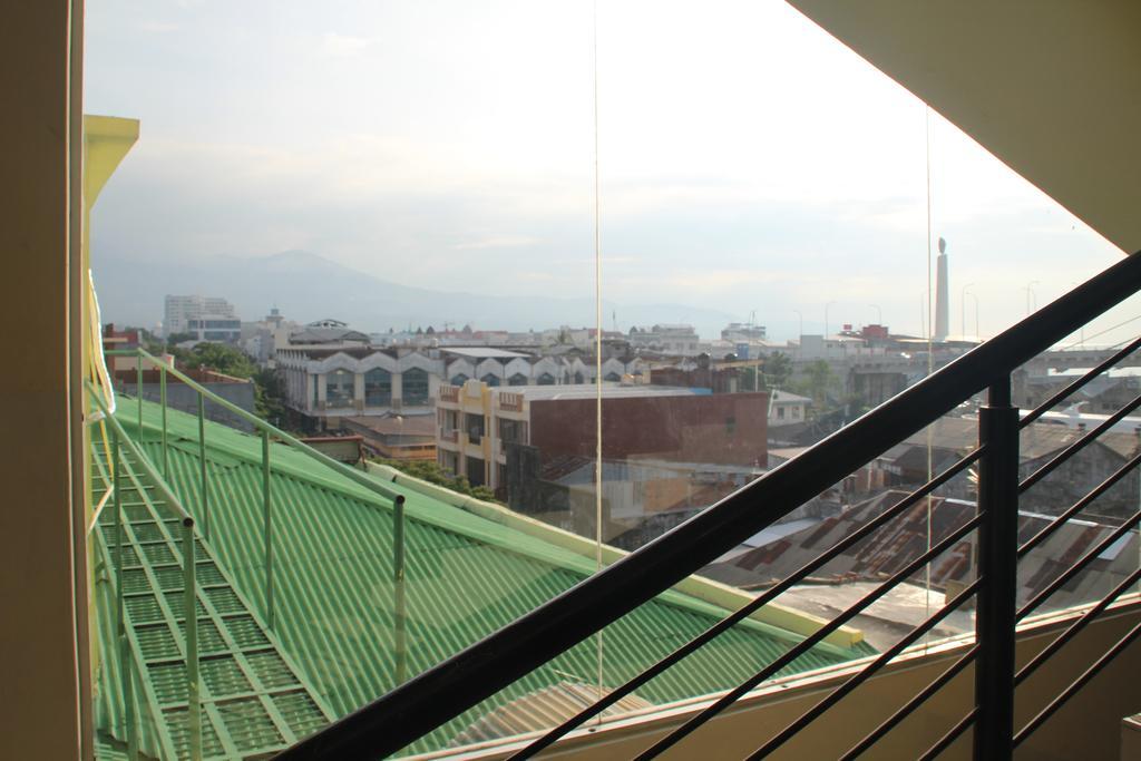 Hotel Celebes Manado Ngoại thất bức ảnh